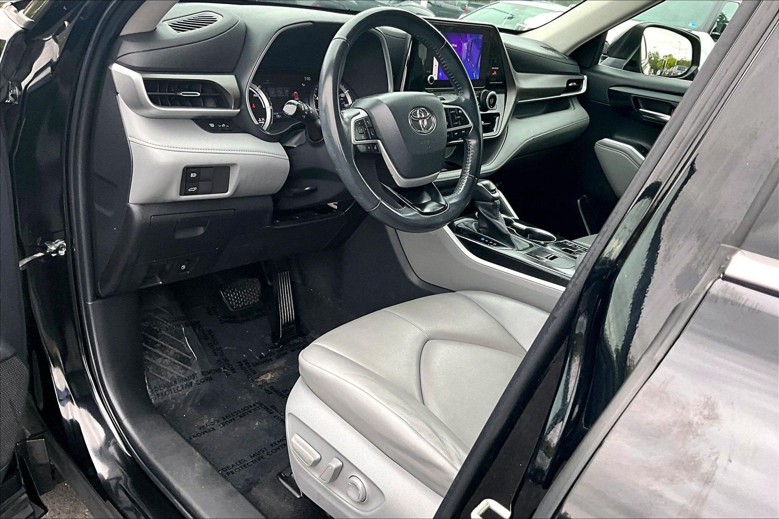 2023 Toyota Highlander Hybrid XLE