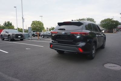 2023 Toyota Highlander Hybrid XLE