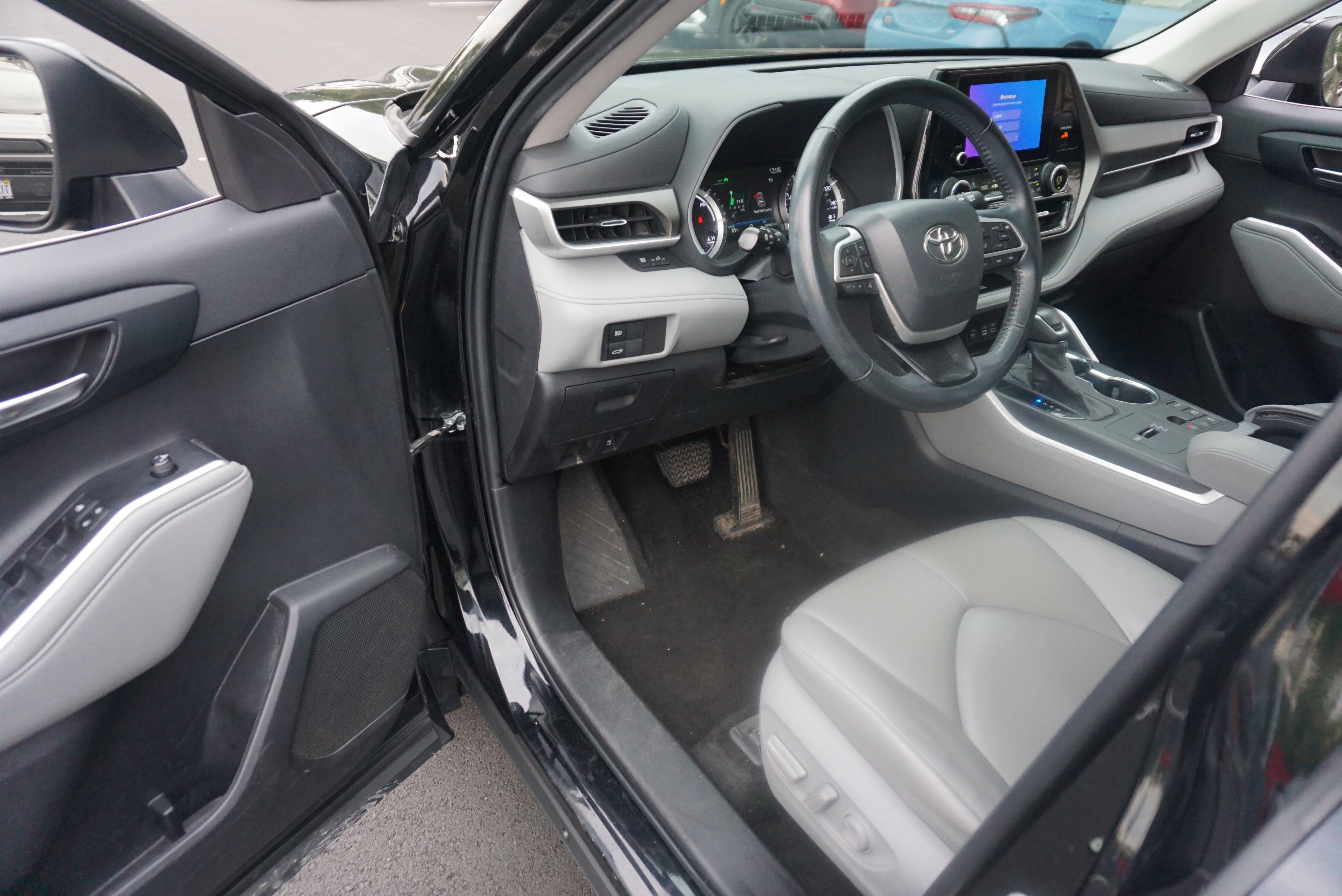 2023 Toyota Highlander Hybrid XLE