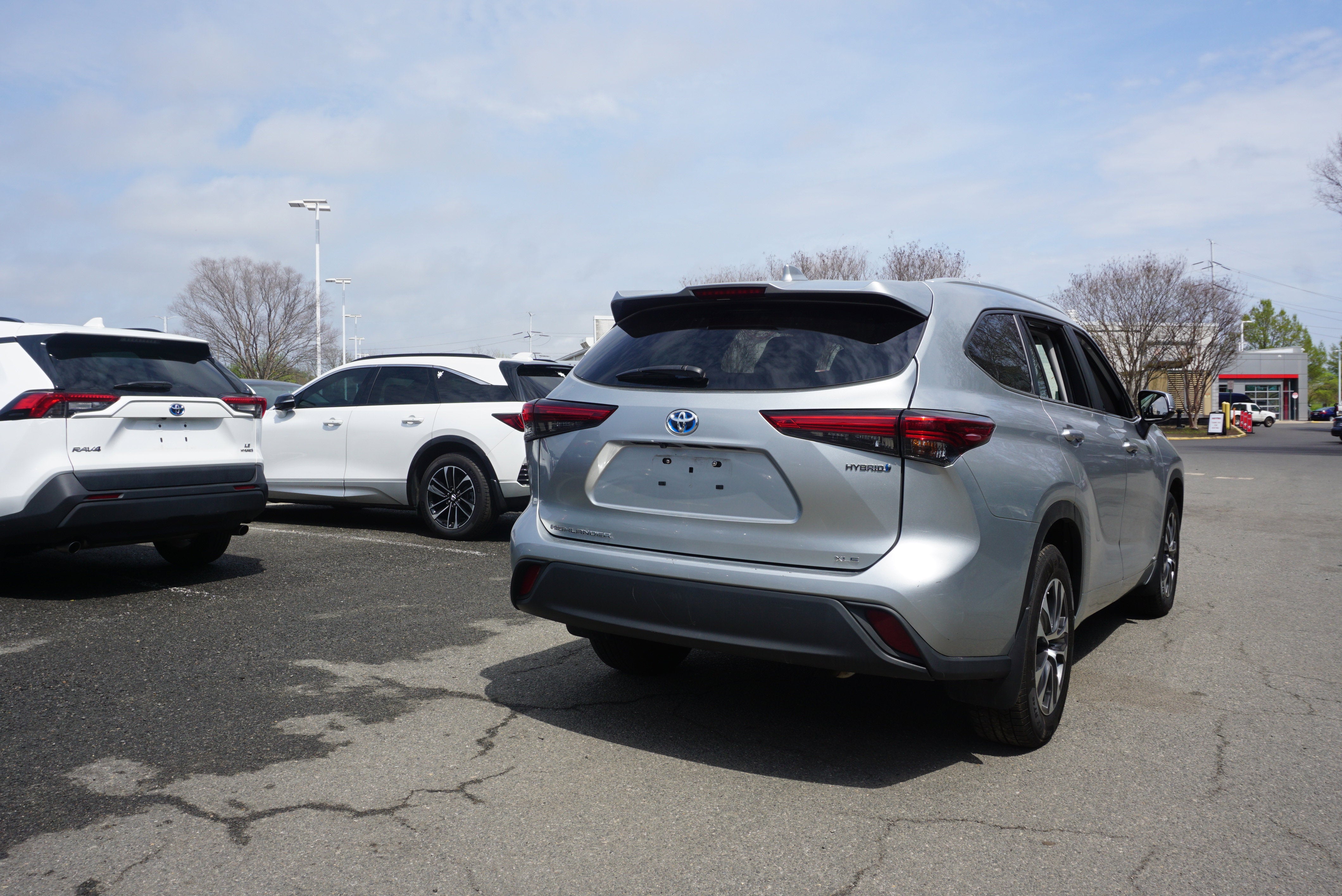2023 Toyota Highlander Hybrid XLE