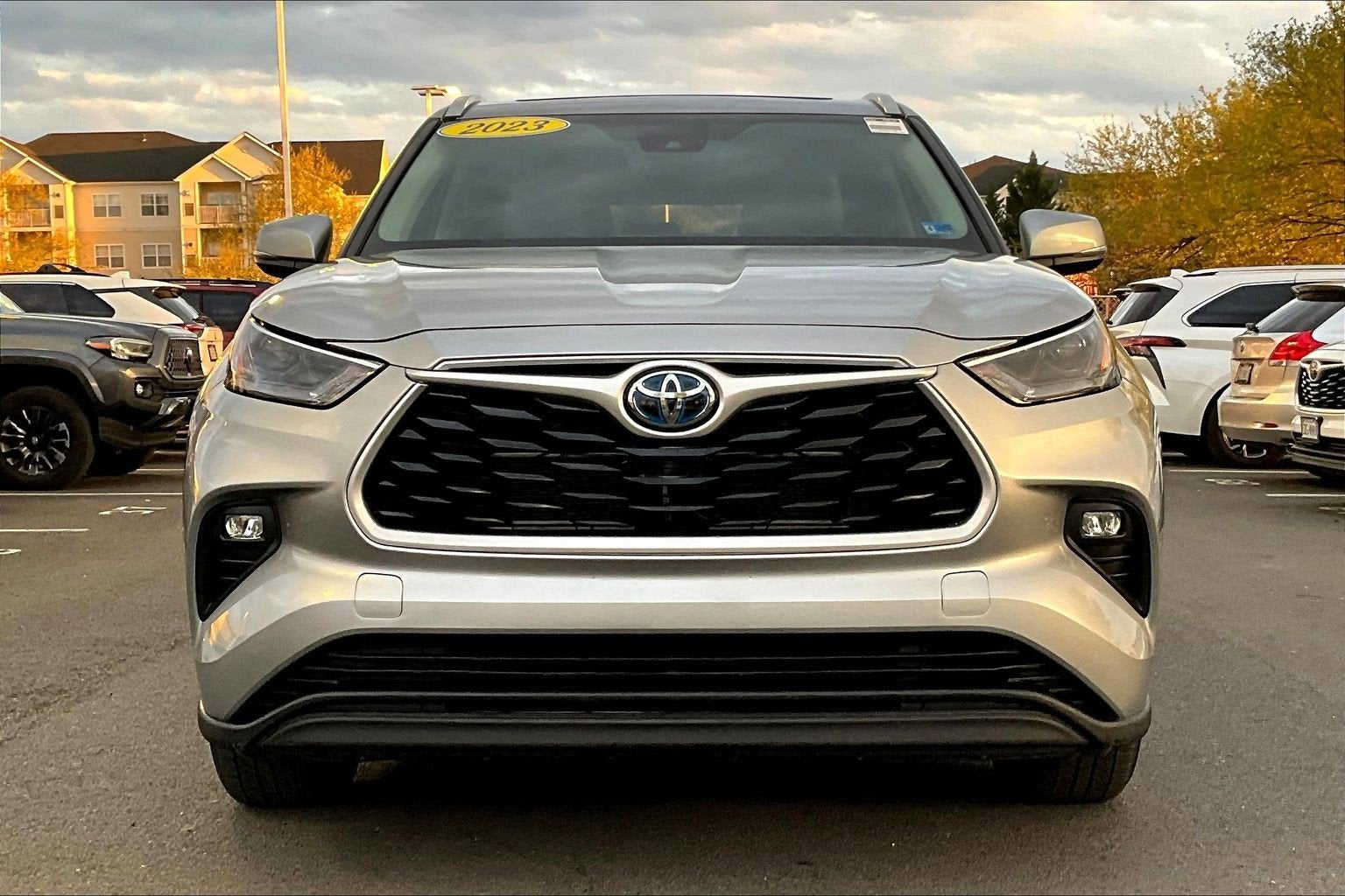 2023 Toyota Highlander Hybrid XLE