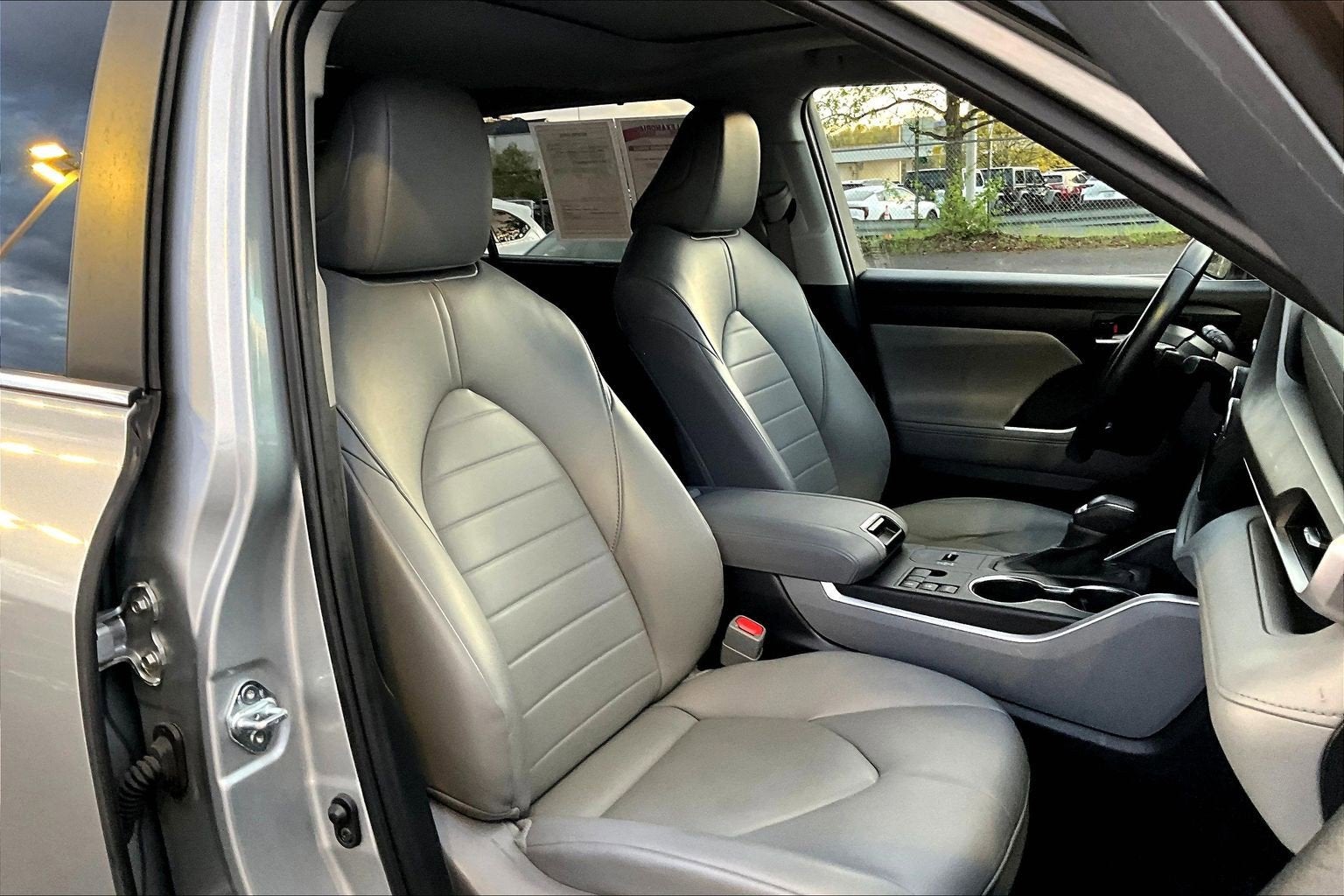 2023 Toyota Highlander Hybrid XLE