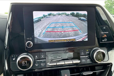 2024 Toyota Highlander Hybrid XLE