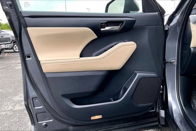 2024 Toyota Highlander Hybrid XLE