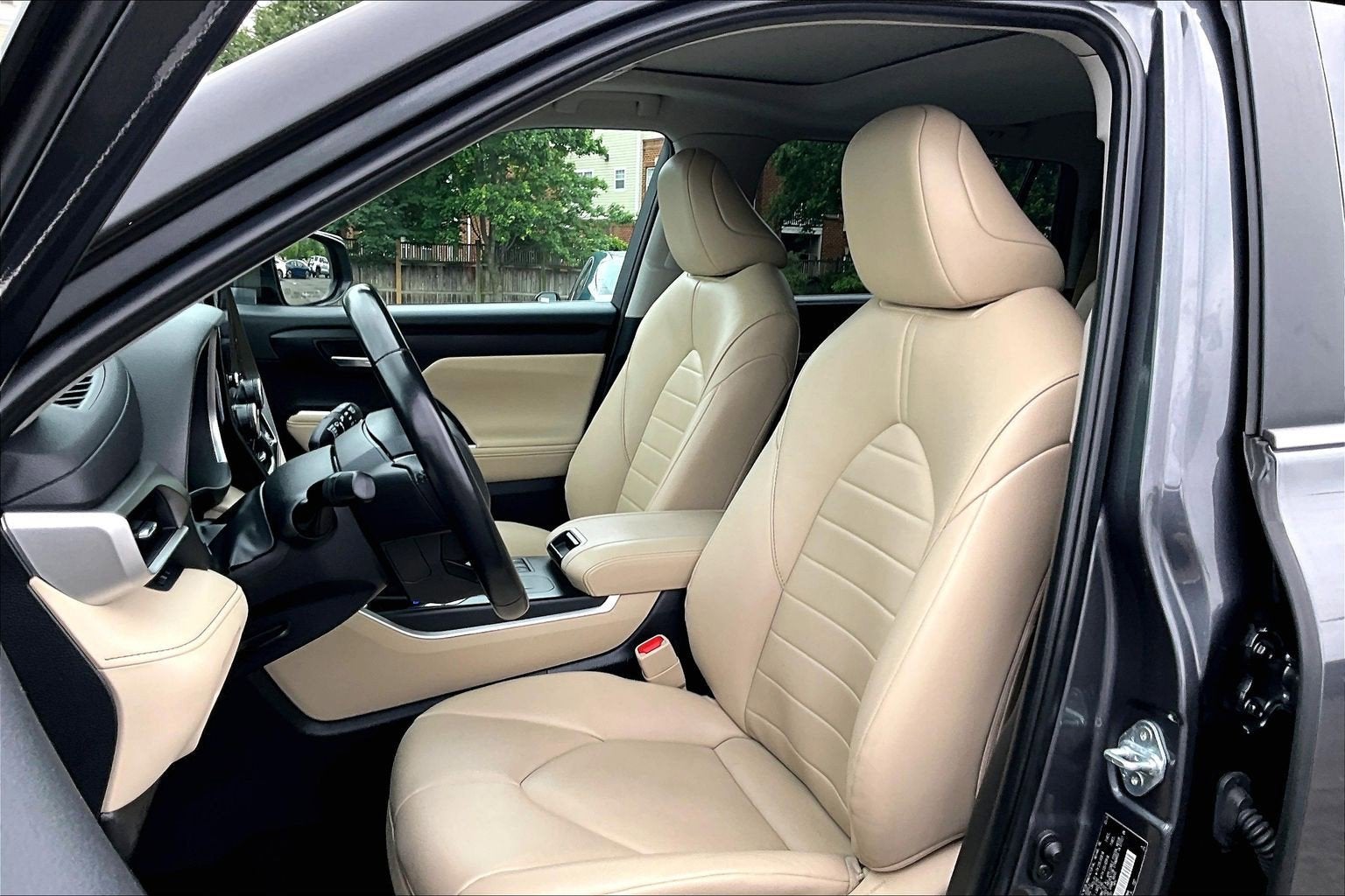2024 Toyota Highlander Hybrid XLE