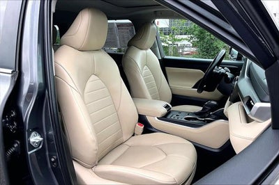 2024 Toyota Highlander Hybrid XLE