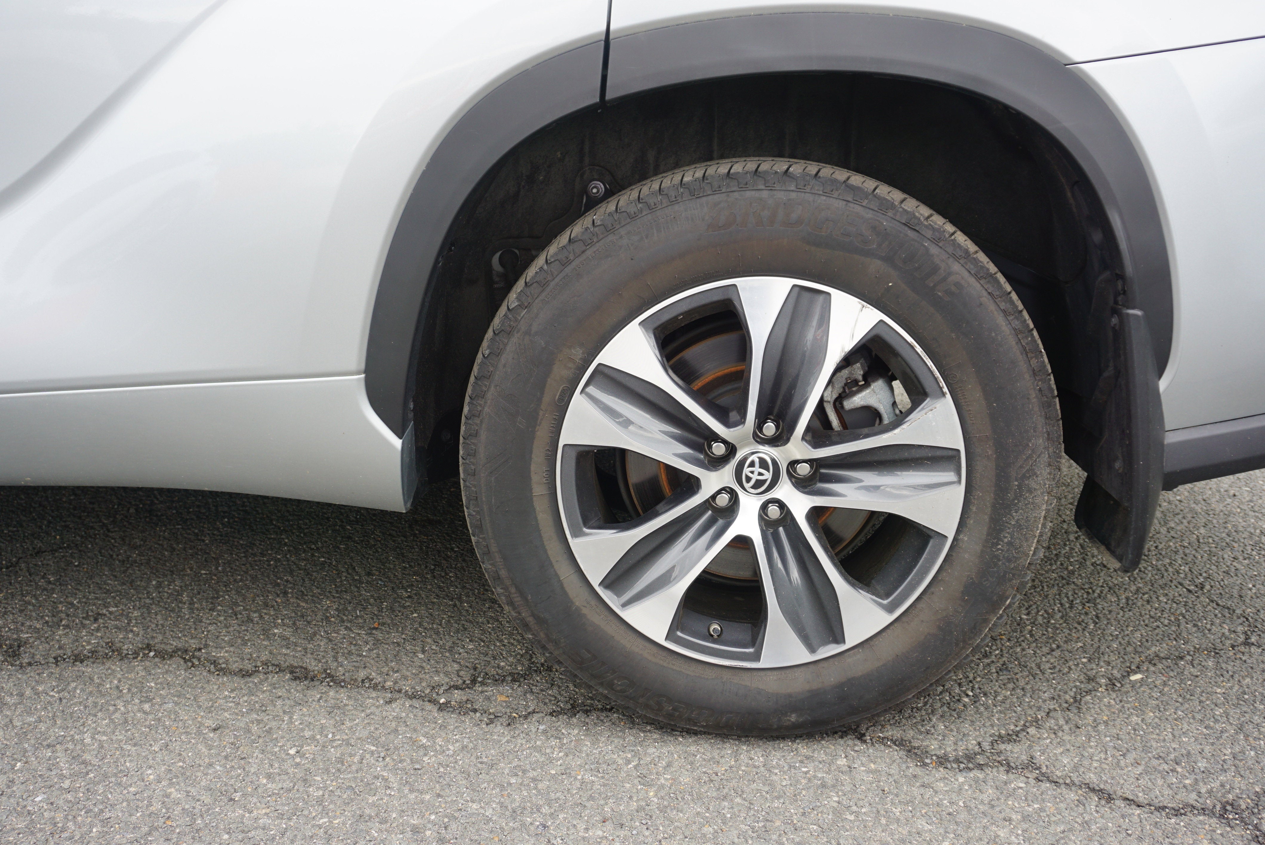 2024 Toyota Highlander Hybrid XLE