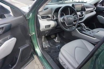 2023 Toyota Highlander Hybrid XLE