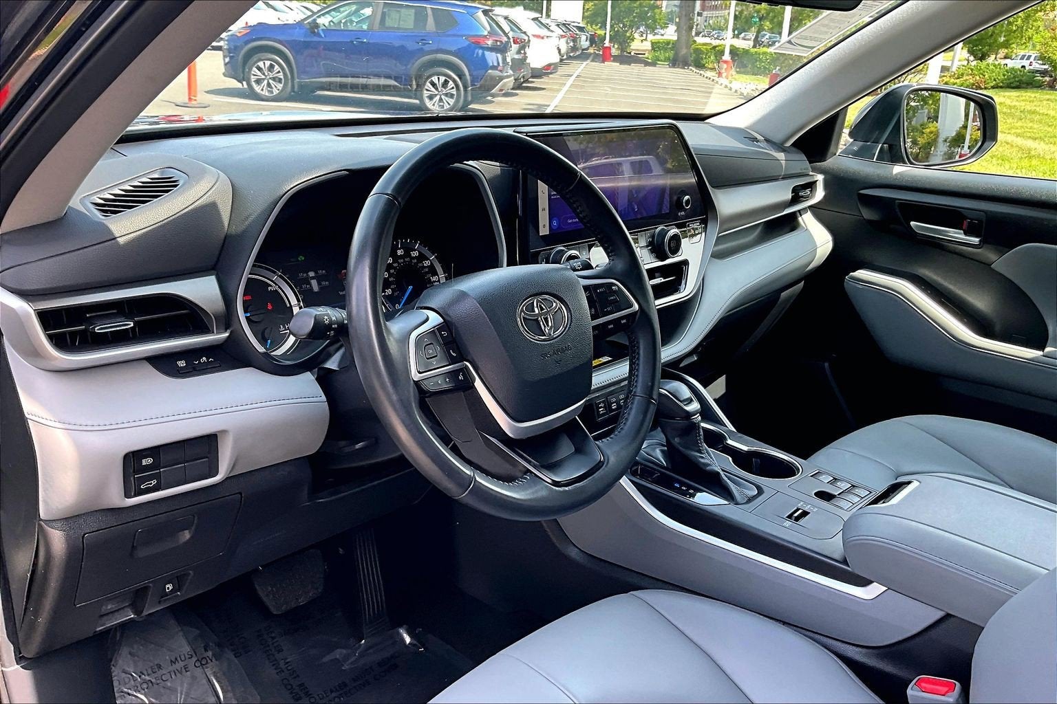 2023 Toyota Highlander Hybrid XLE