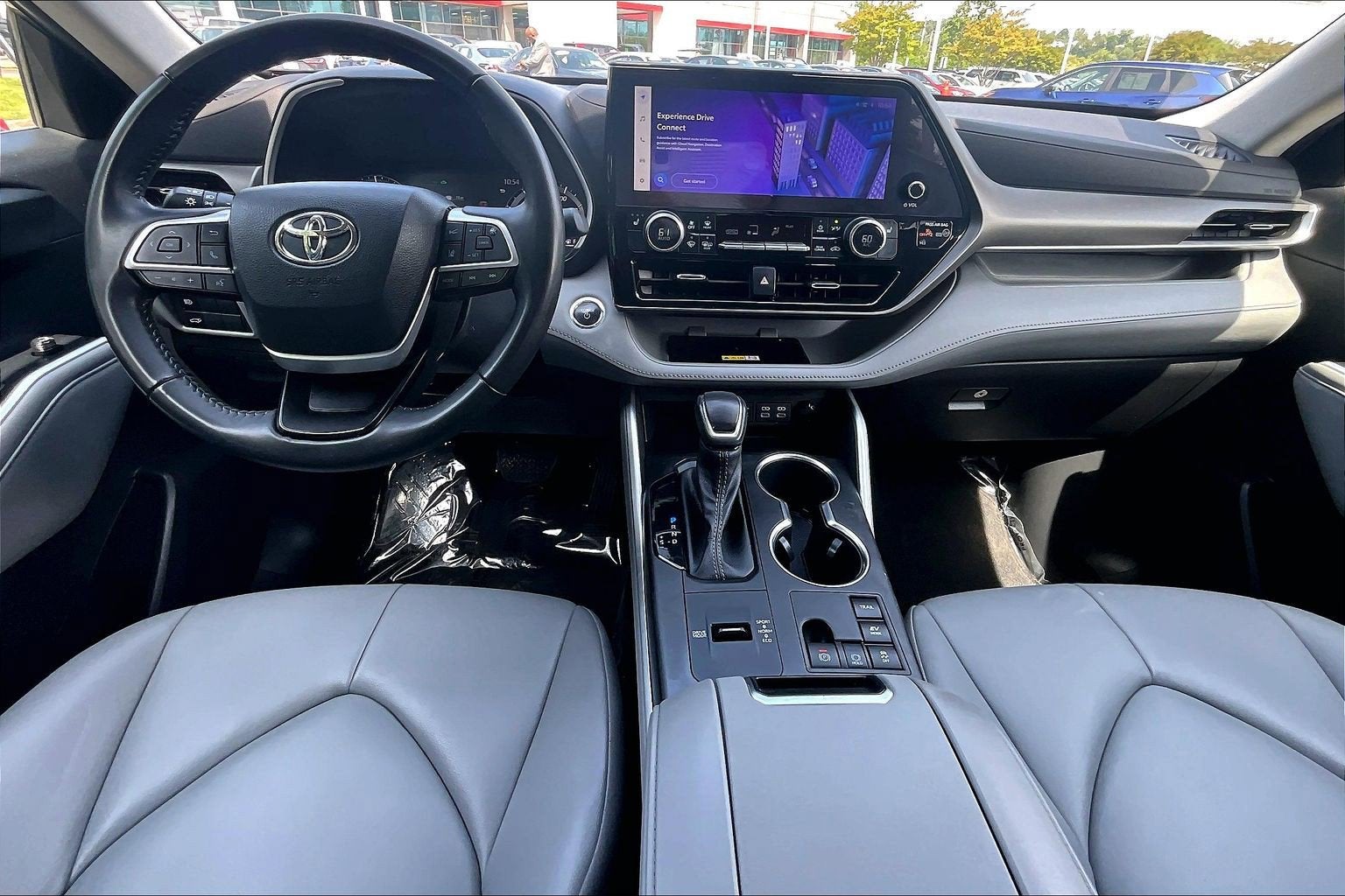 2023 Toyota Highlander Hybrid XLE