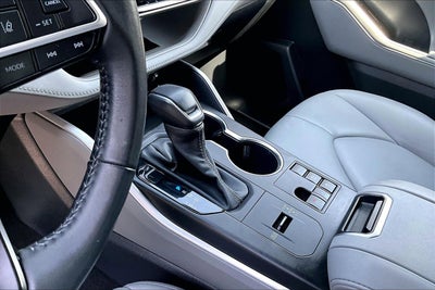 2023 Toyota Highlander Hybrid XLE