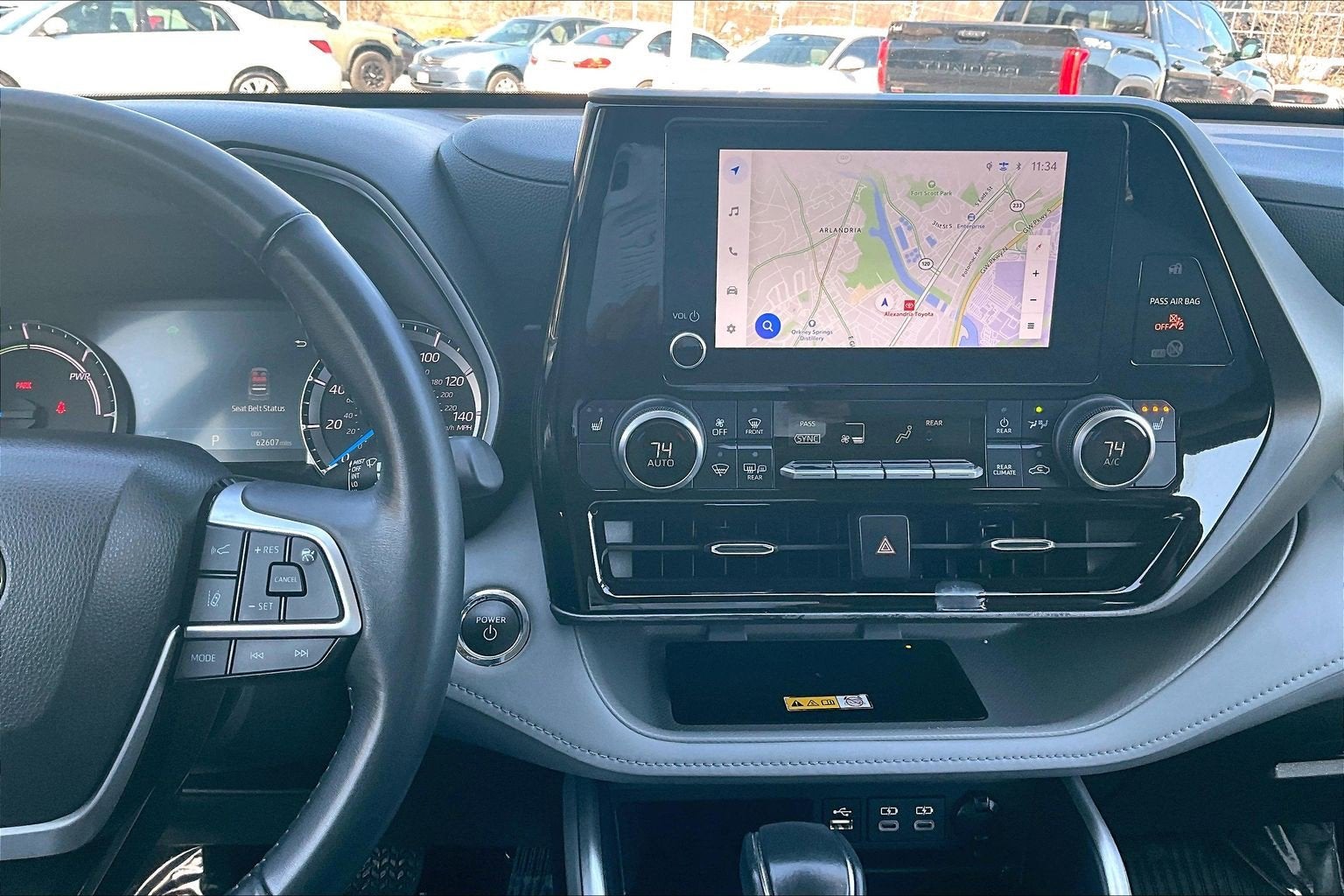 2023 Toyota Highlander Hybrid XLE