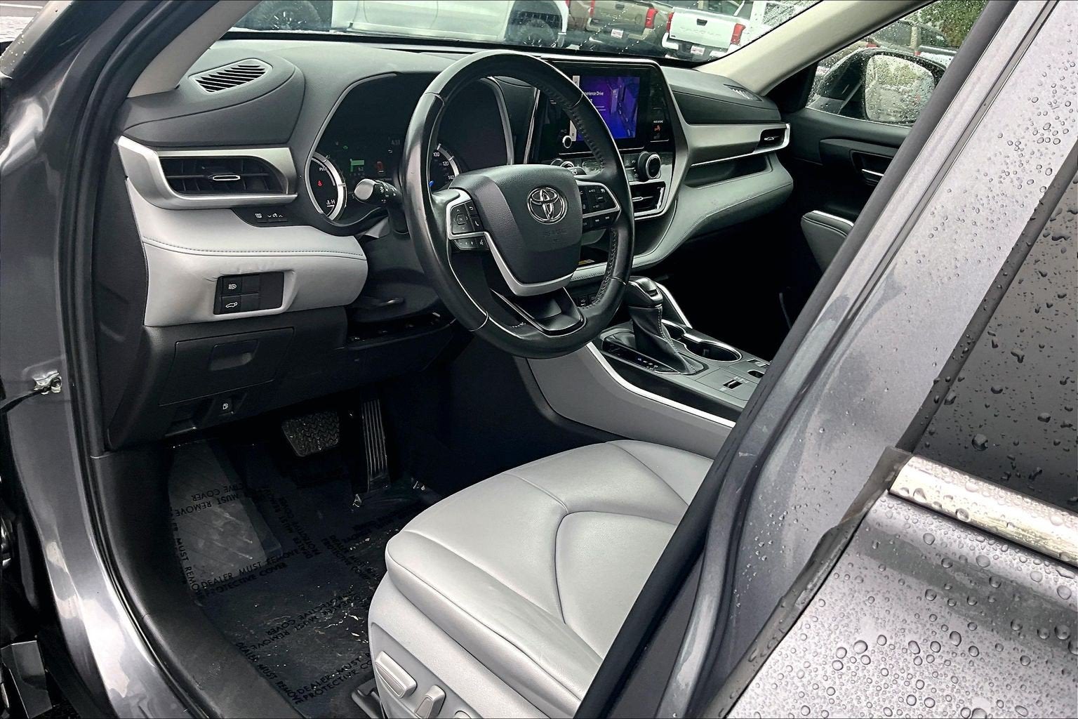2023 Toyota Highlander Hybrid XLE