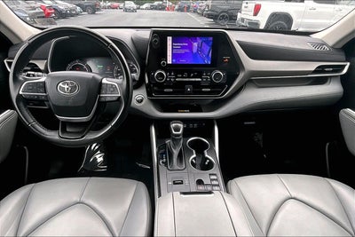 2023 Toyota Highlander Hybrid XLE