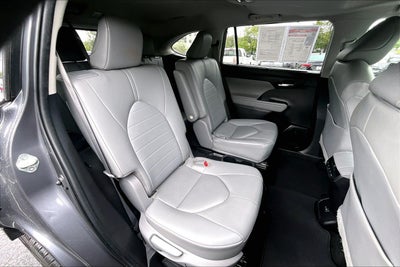 2023 Toyota Highlander Hybrid XLE