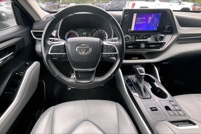 2023 Toyota Highlander Hybrid XLE