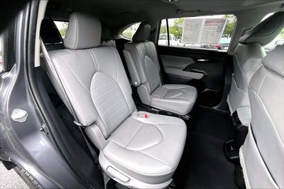 2023 Toyota Highlander Hybrid XLE