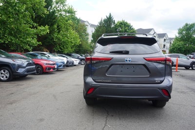 2023 Toyota Highlander Hybrid XLE