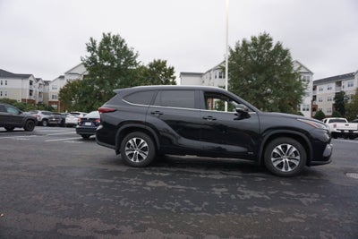 2026 Toyota Highlander Hybrid XLE