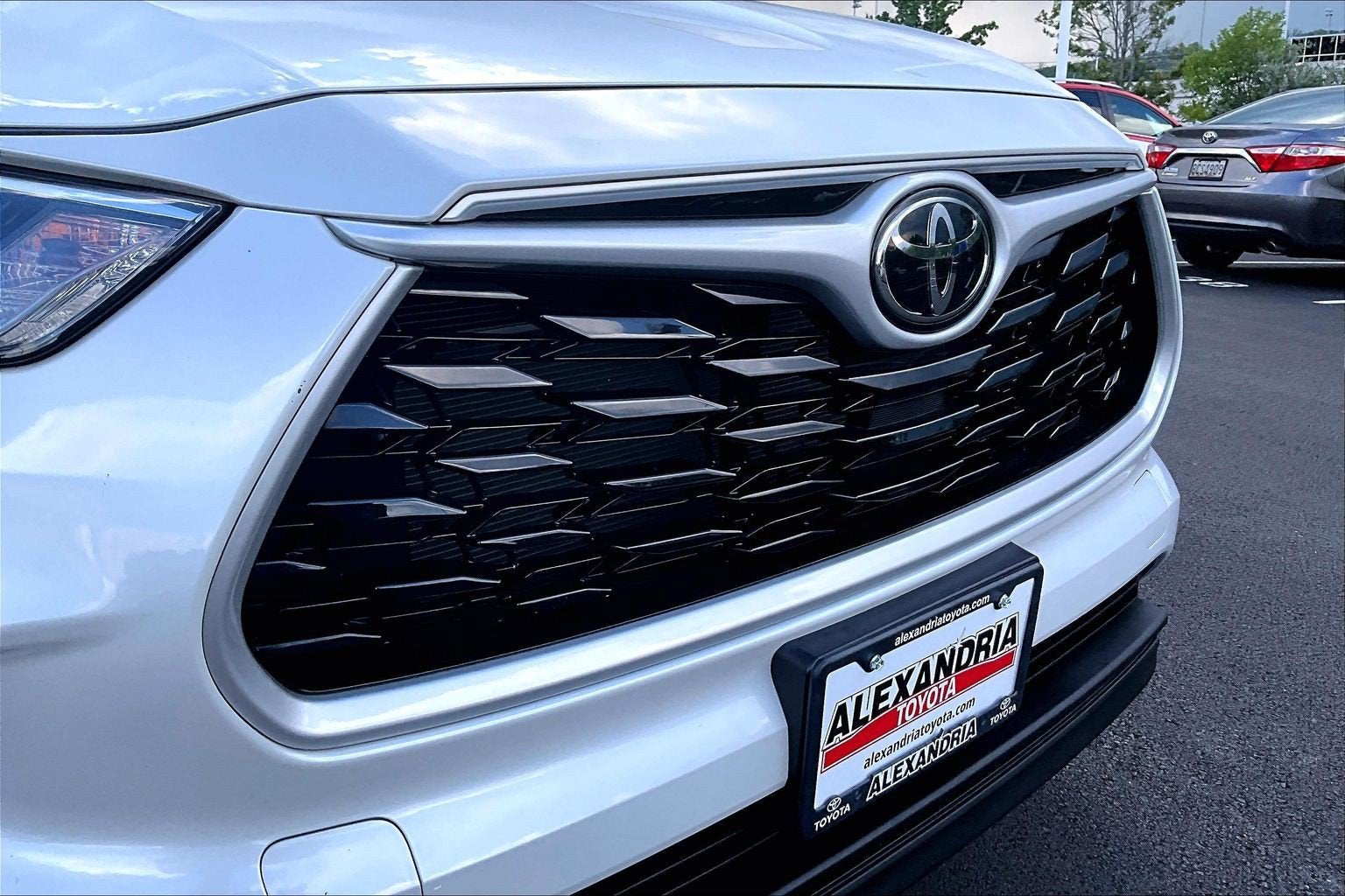 2023 Toyota Highlander LE