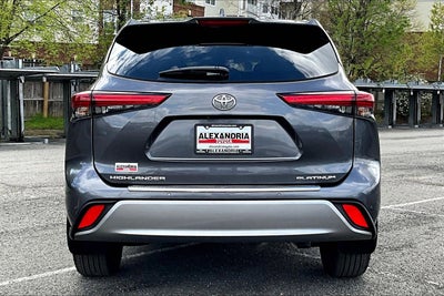 2023 Toyota Highlander Platinum