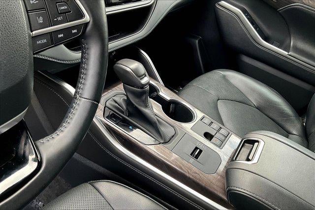 2023 Toyota Highlander Platinum