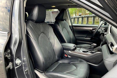 2023 Toyota Highlander Platinum