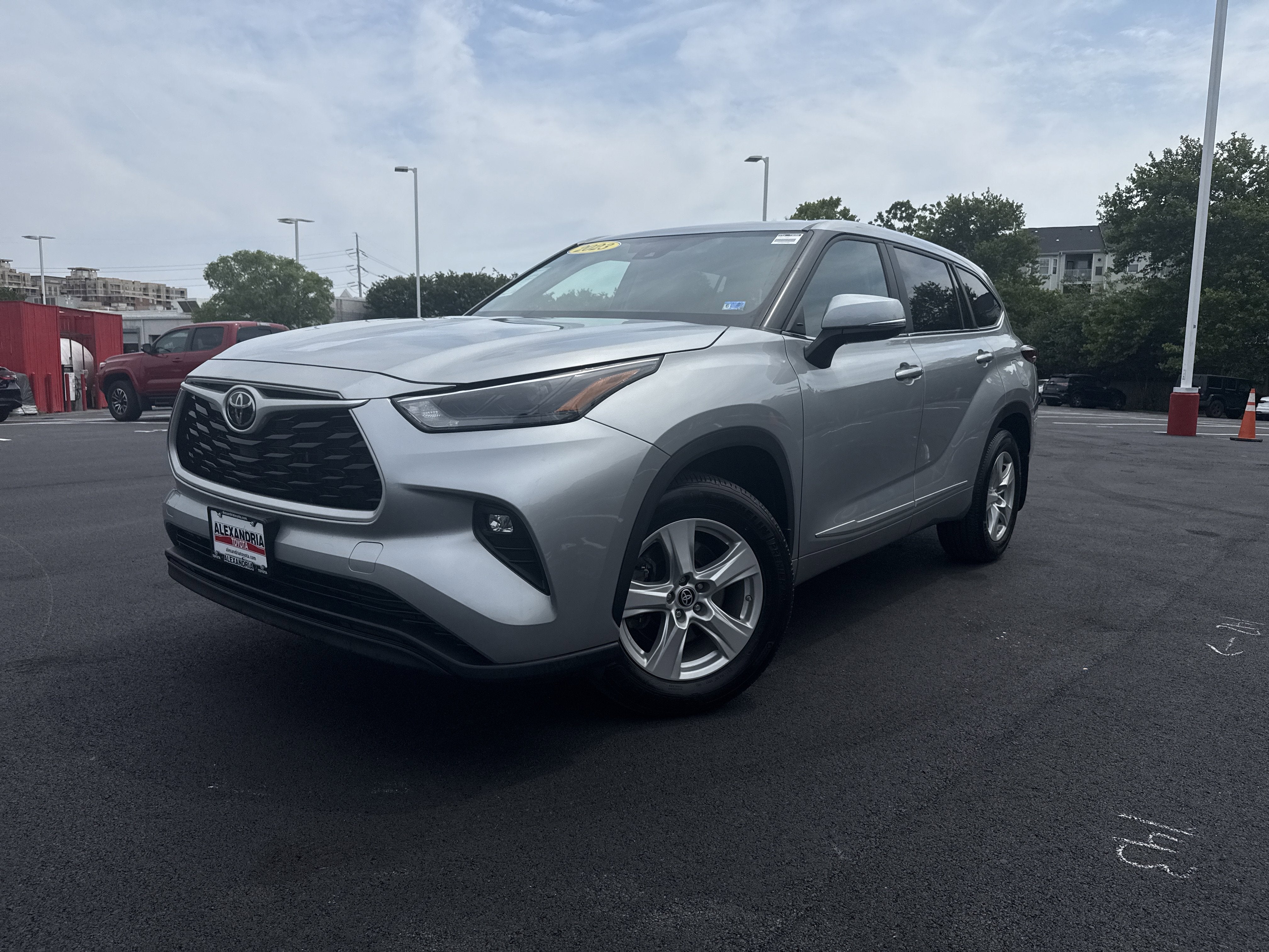 2023 Toyota Highlander Base