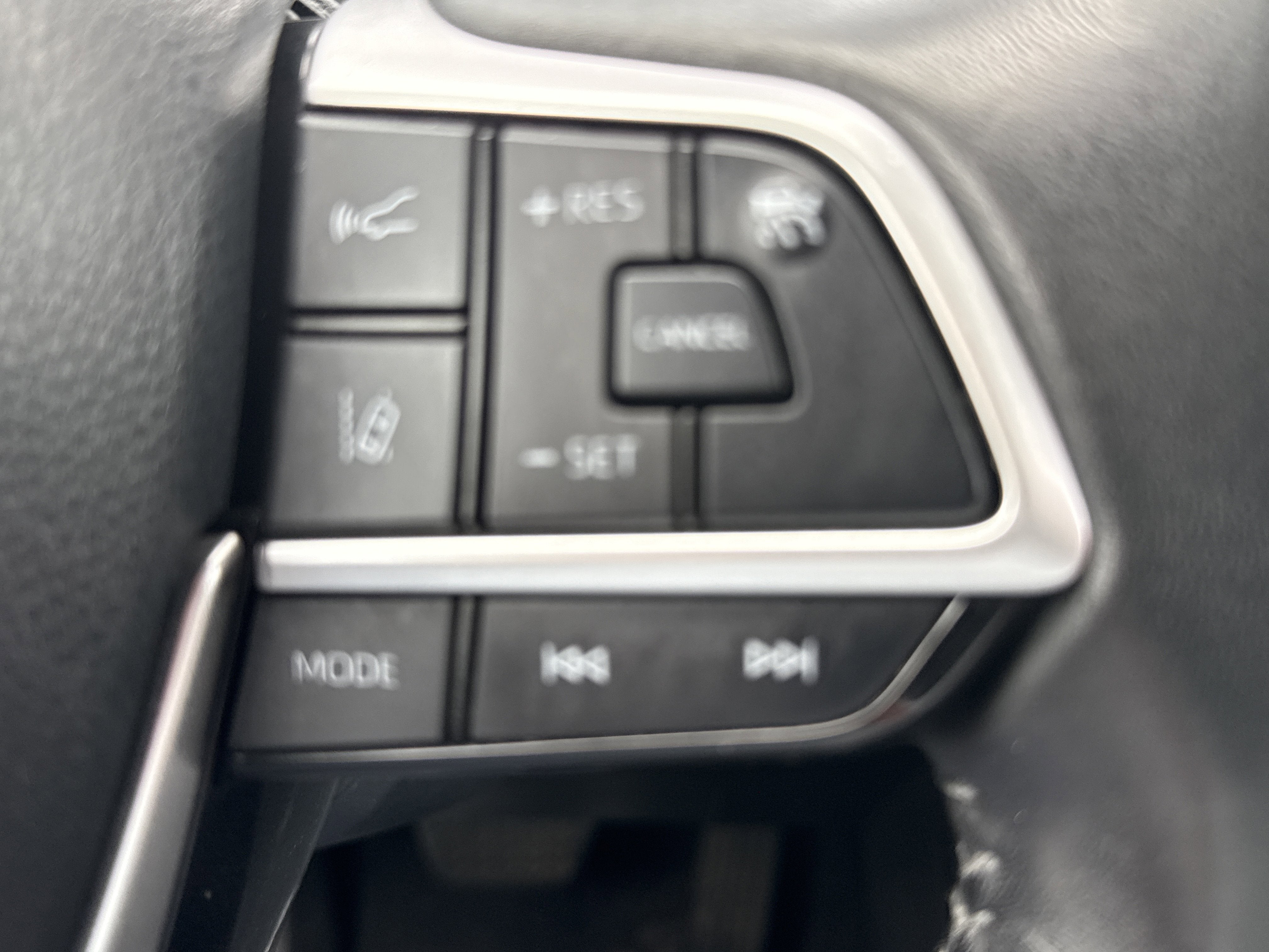 2023 Toyota Highlander Base