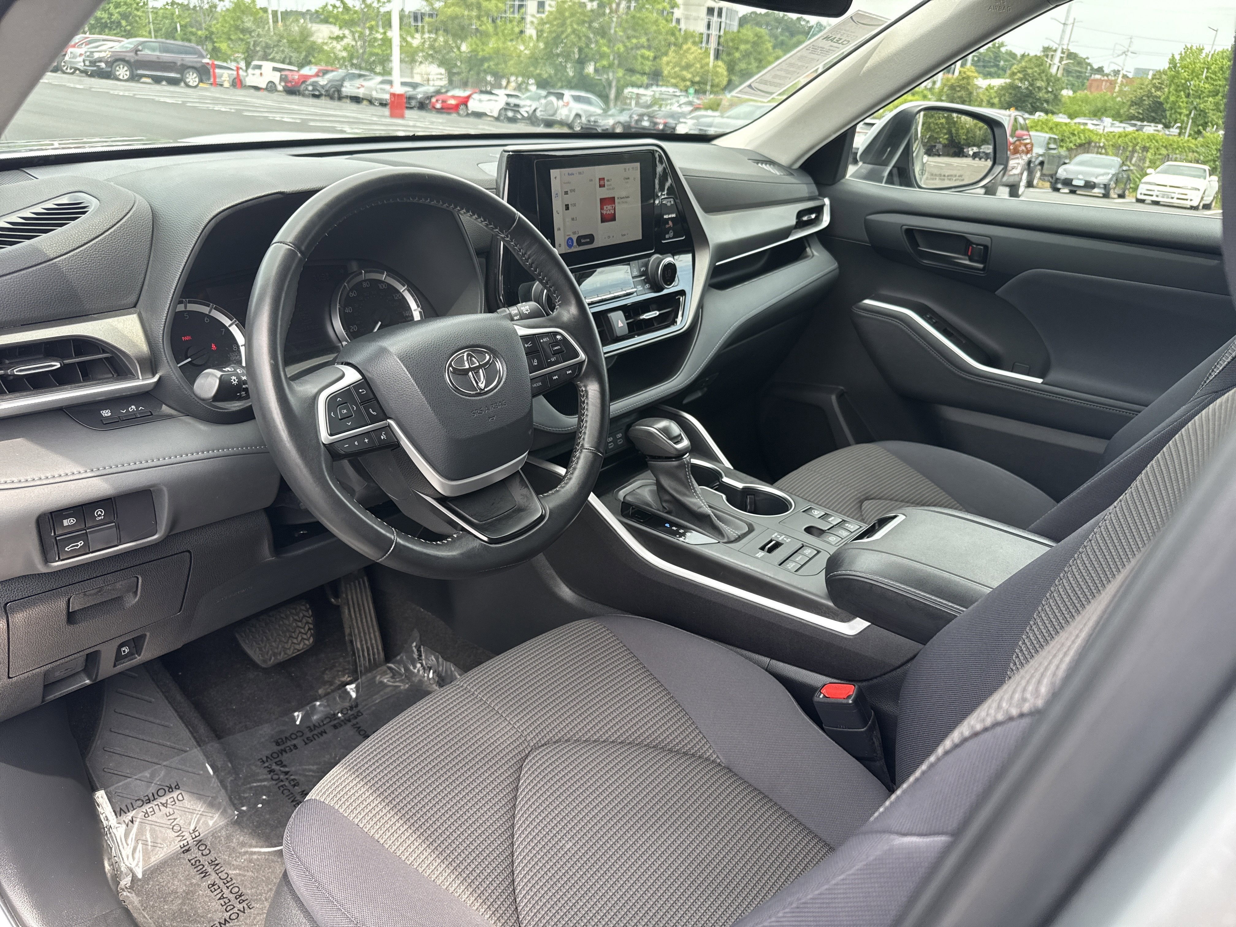 2023 Toyota Highlander LE