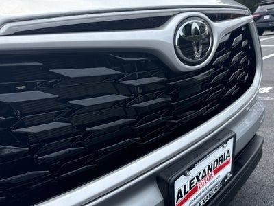 2023 Toyota Highlander LE