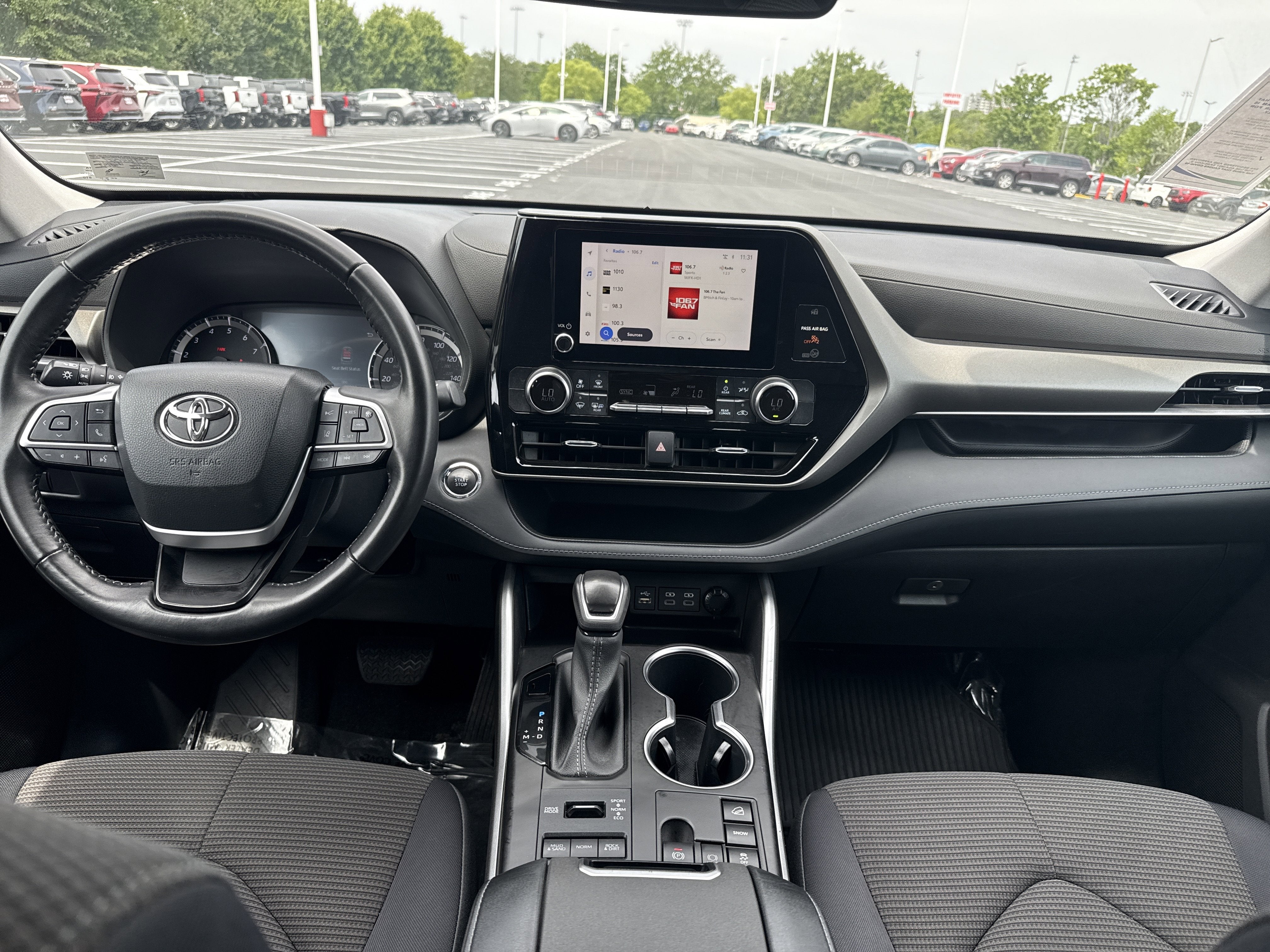 2023 Toyota Highlander Base