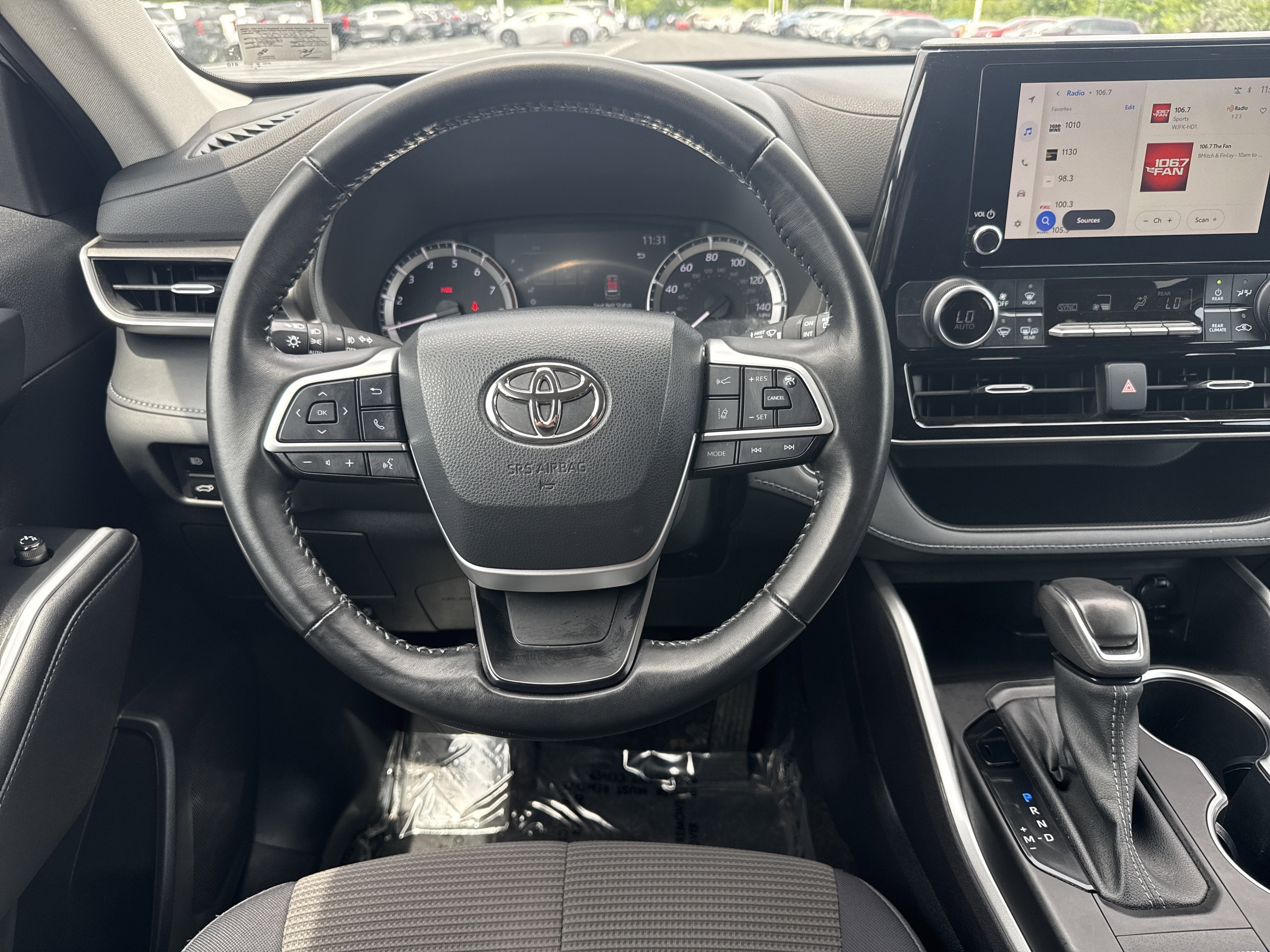 2023 Toyota Highlander Base