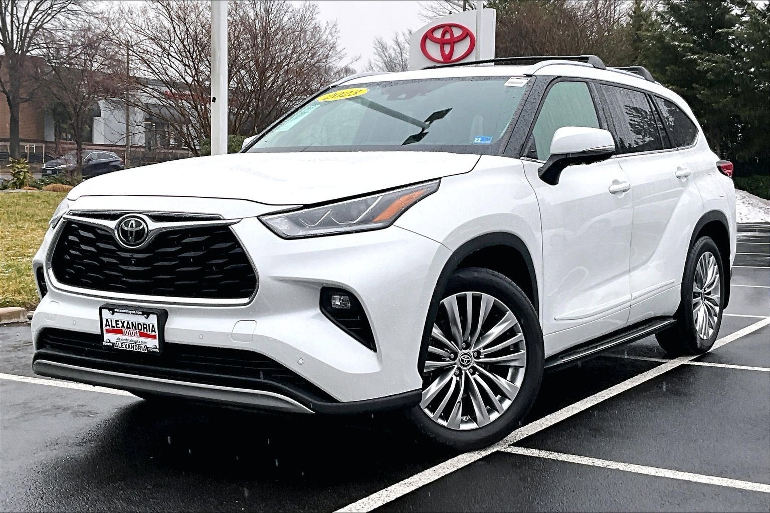 2023 Toyota Highlander Platinum