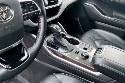 2023 Toyota Highlander Platinum