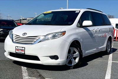 2015 Toyota Sienna LE
