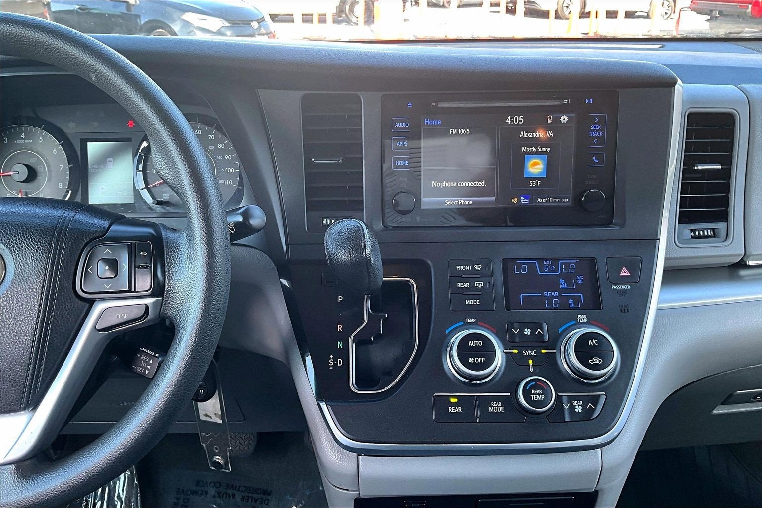 2015 Toyota Sienna LE