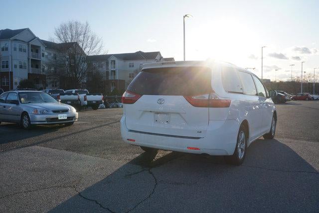 2015 Toyota Sienna LE