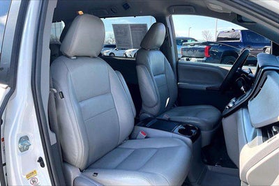 2015 Toyota Sienna LE