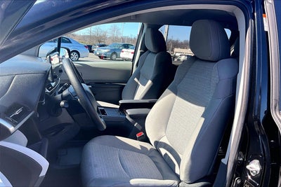 2024 Toyota Sienna LE