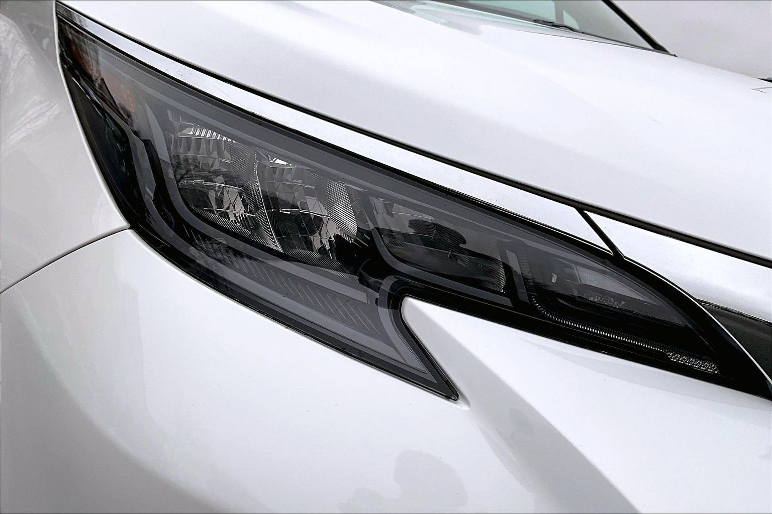 2024 Toyota Sienna LE