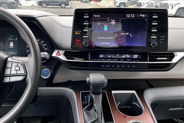 2024 Toyota Sienna LE