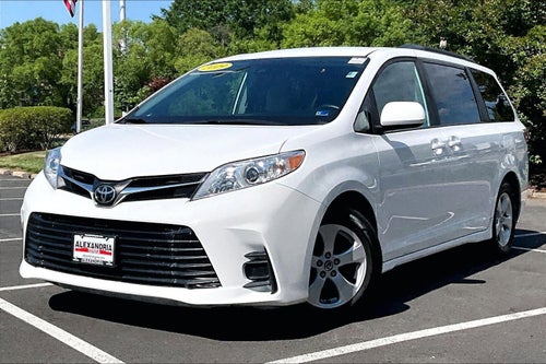 2019 Toyota Sienna LE
