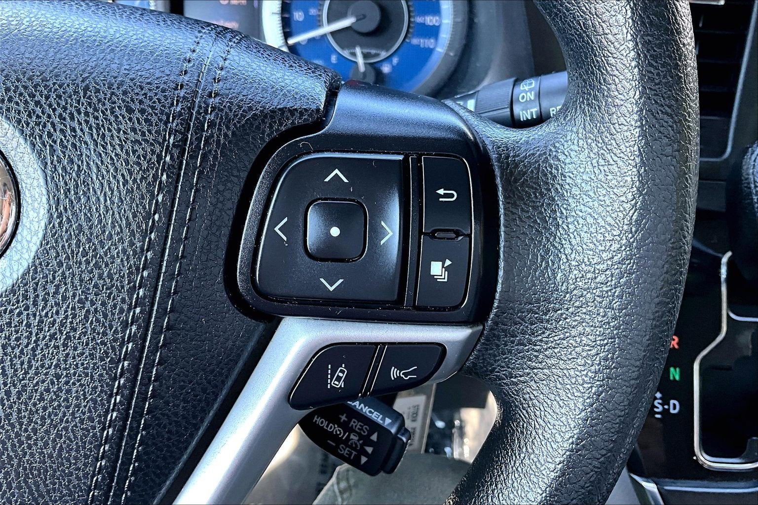2019 Toyota Sienna LE