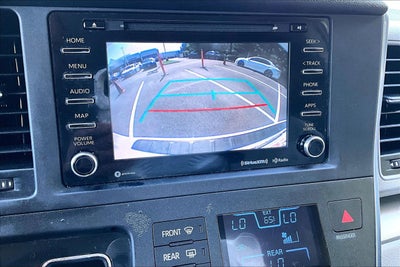 2019 Toyota Sienna LE