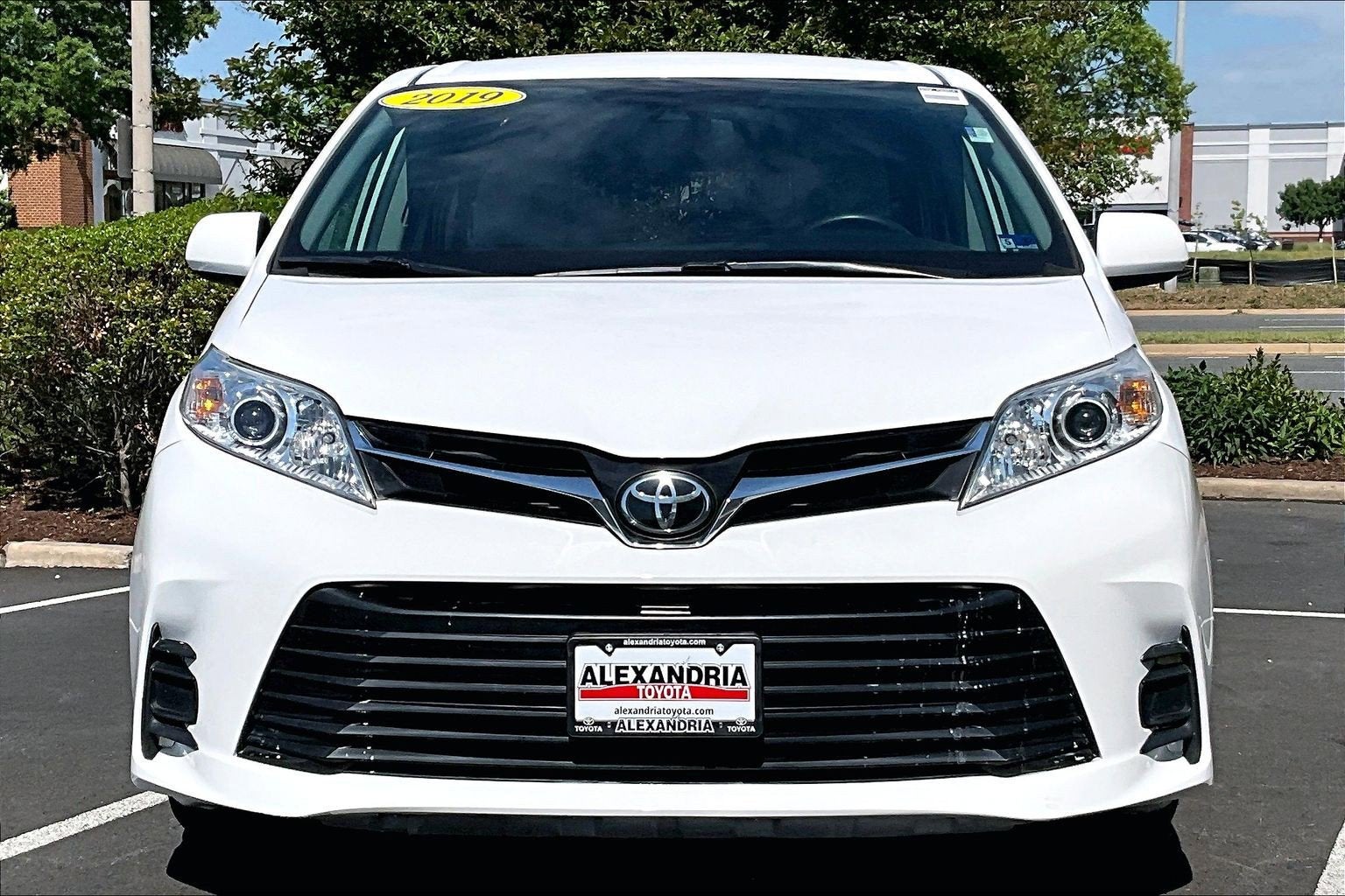 2019 Toyota Sienna LE