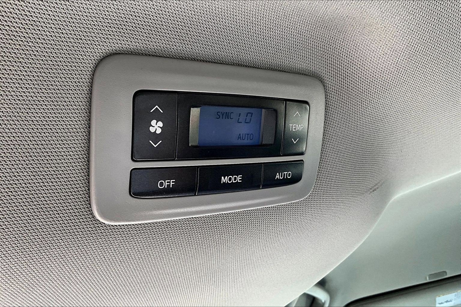 2019 Toyota Sienna LE