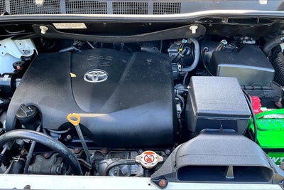 2019 Toyota Sienna LE