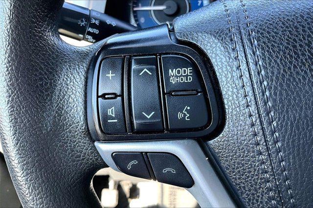 2019 Toyota Sienna LE