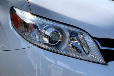 2019 Toyota Sienna LE